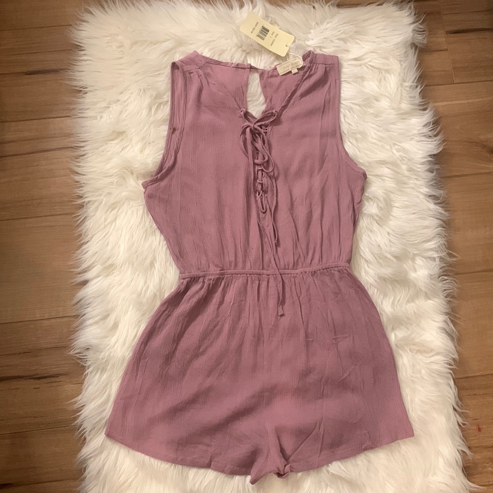 NWT Emily Stacy Romper